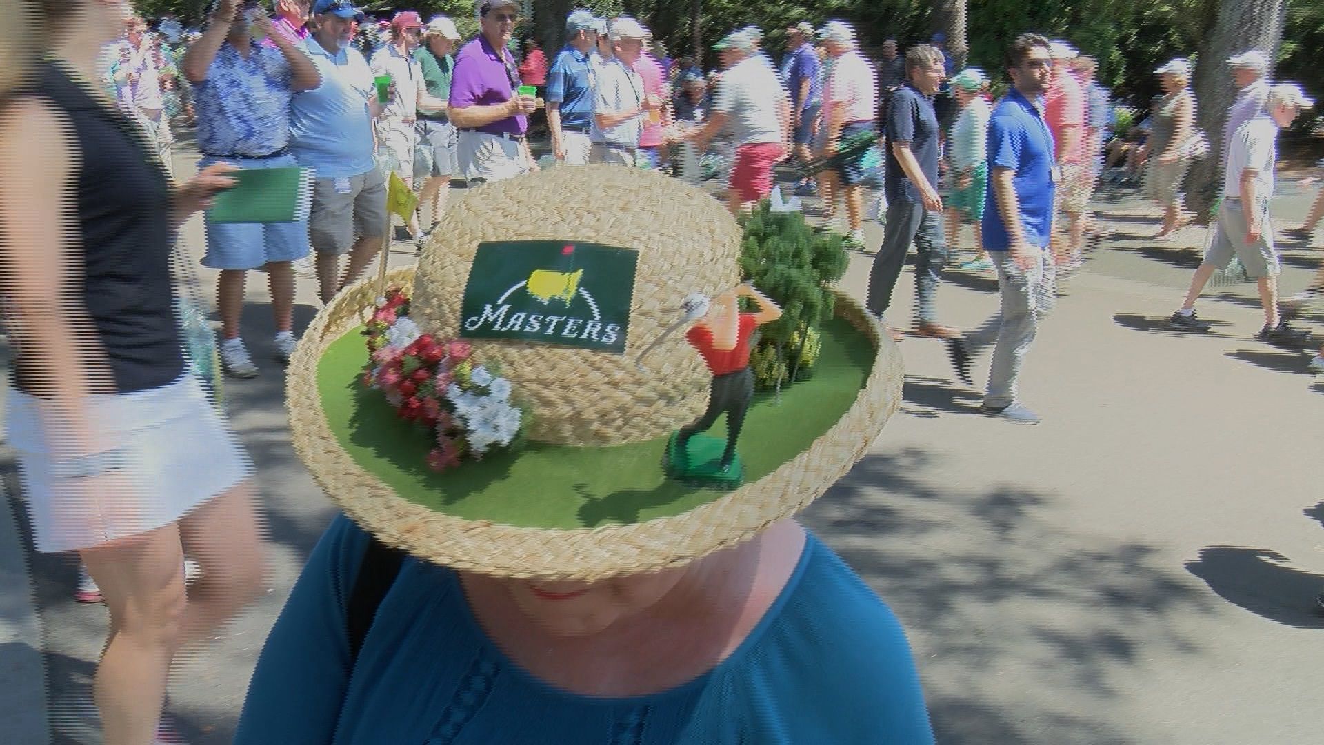Woman creates unique Caddyshack themed hat for Masters WFXG