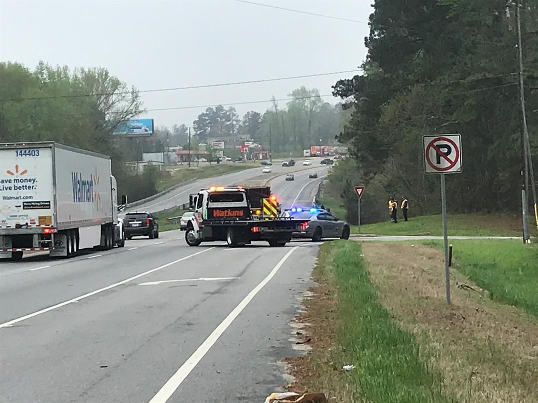 Authorities responding to crash on Deans Bridge Rd. near Inwood Dr. in