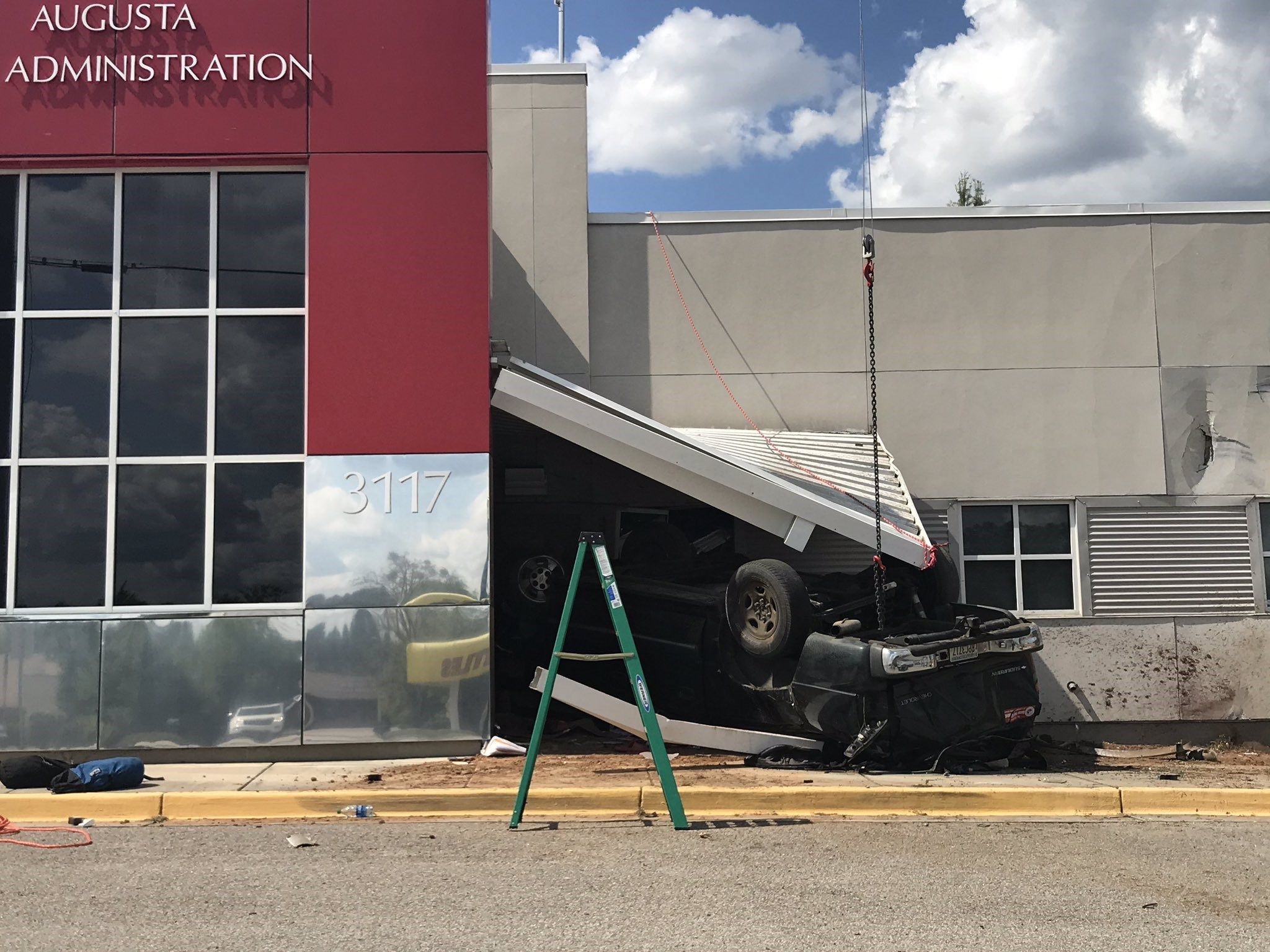 Vehicle crashes into Augusta Fire Department WFXG