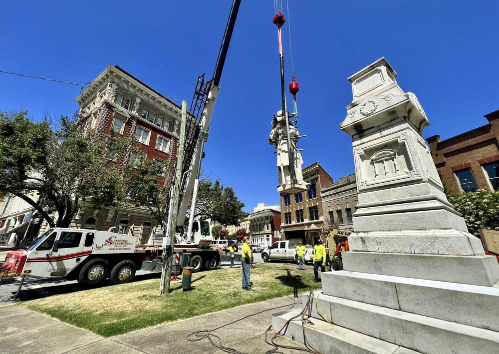 Confederate monuments moved in Macon after years of dispute WFXG