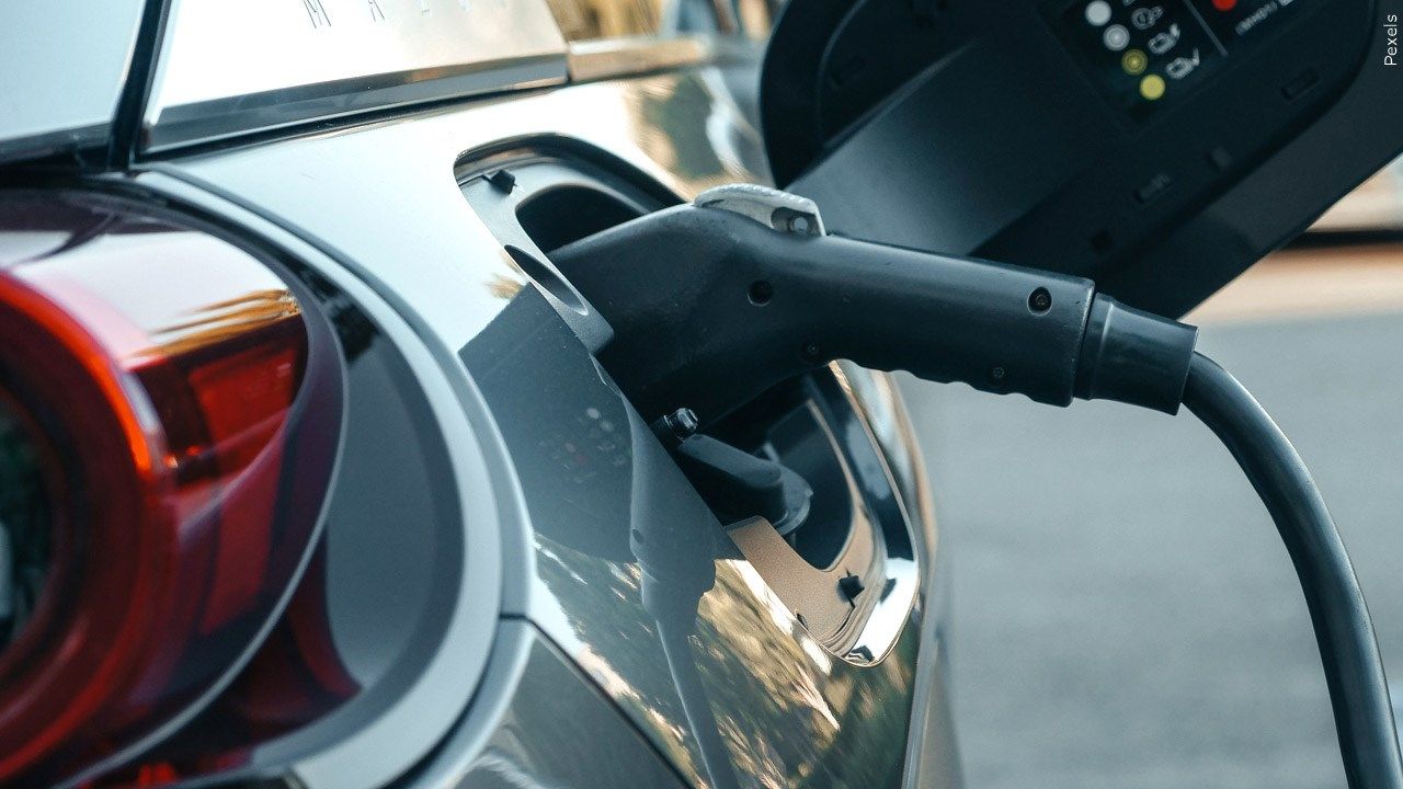 California moves toward phasing out gasfueled vehicles WFXG