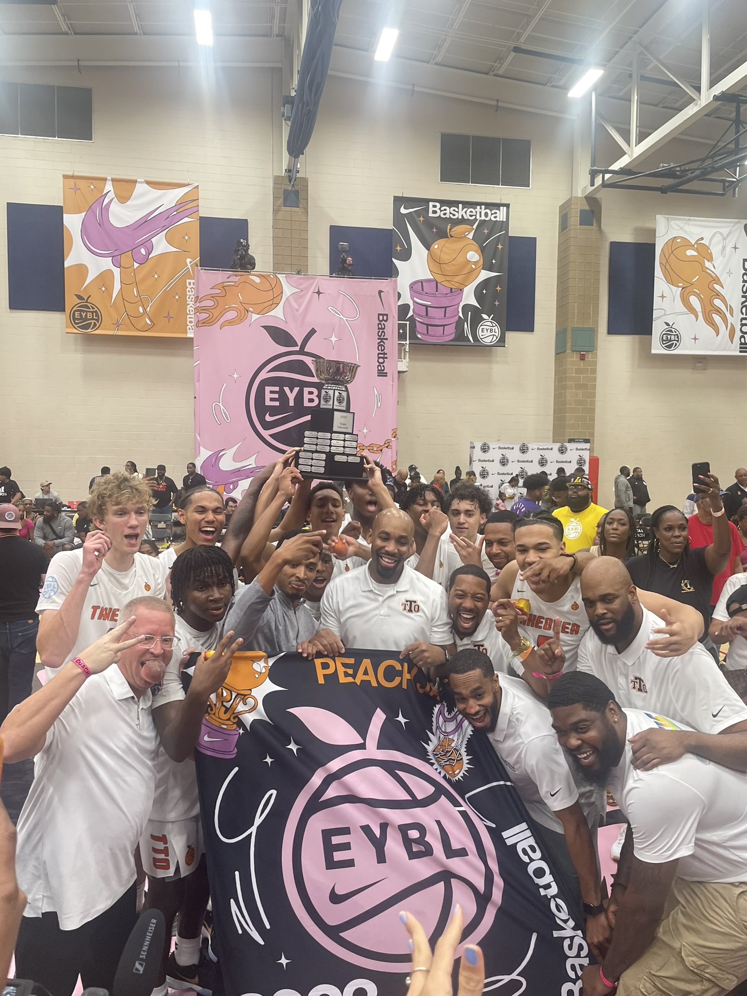 2023 Peach Jam Championship Team Takeover sweeps Vegas Elite for Title