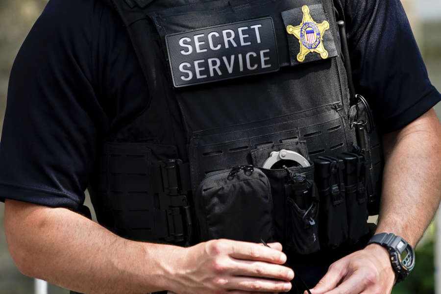 Secret Service agent robbed at gunpoint during Biden’s Los Angeles trip